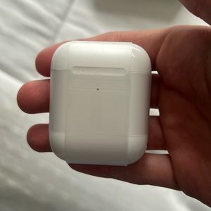 Apple AirPods (2nd Generation)